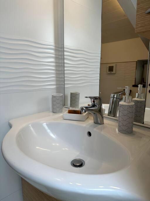 The Sweet Attic Room - De Vivo Realty Meta Di Sorrento Exterior foto